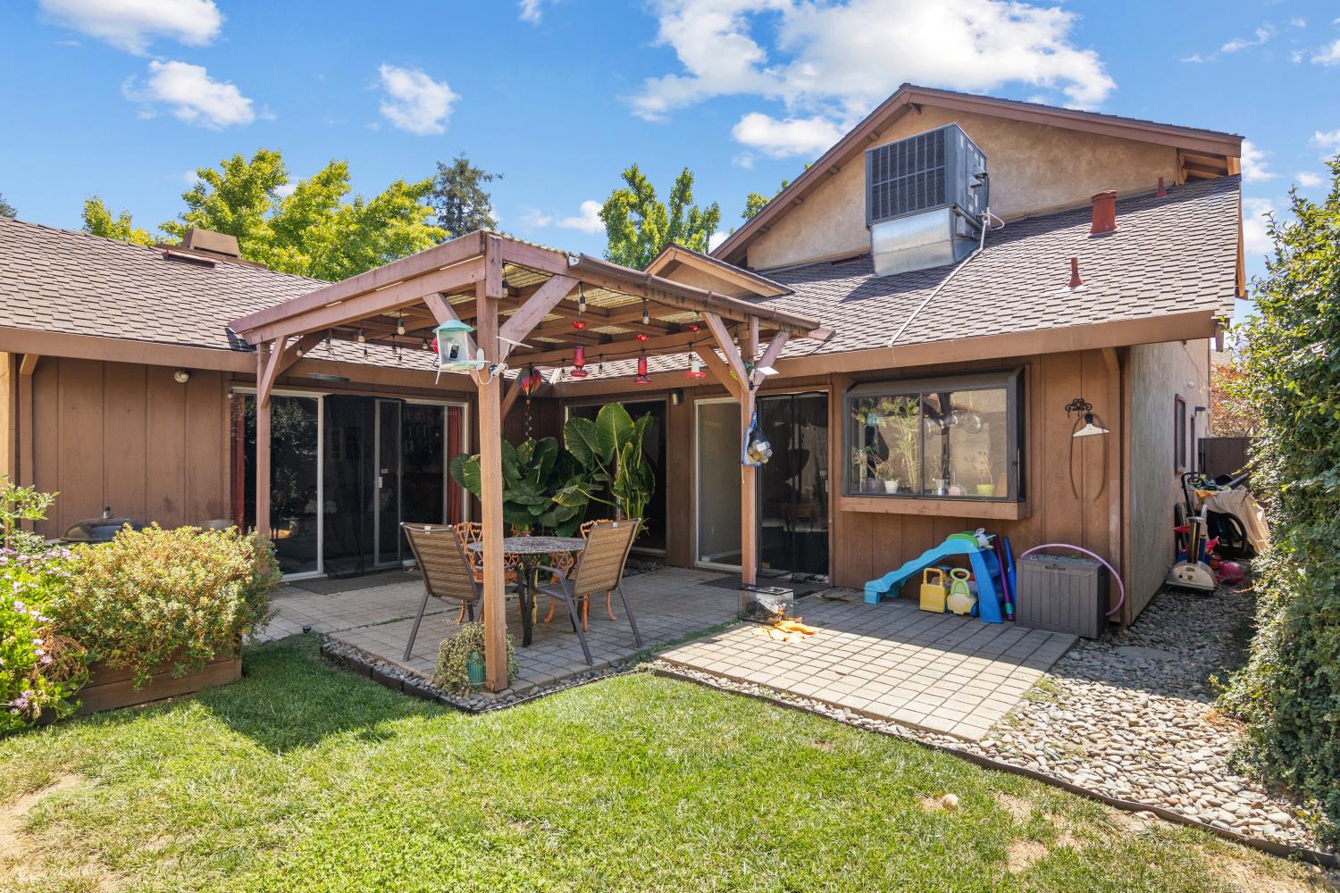 509 Phoenix Ave, Modesto, CA 95354