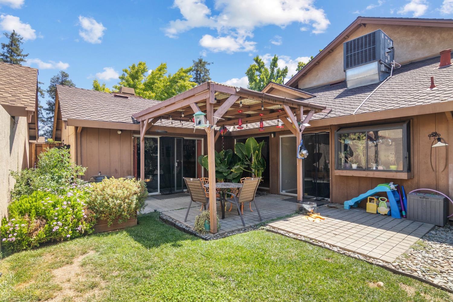 509 Phoenix Ave, Modesto, CA 95354
