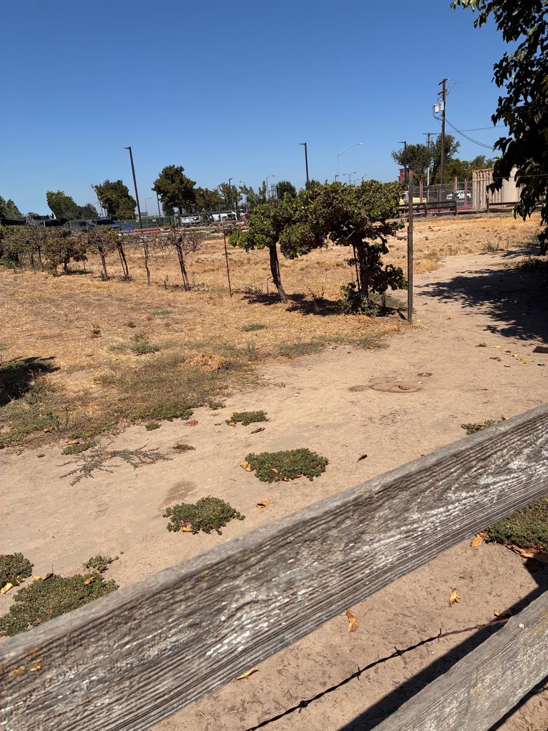 2100 W Main, Turlock, CA 95380
