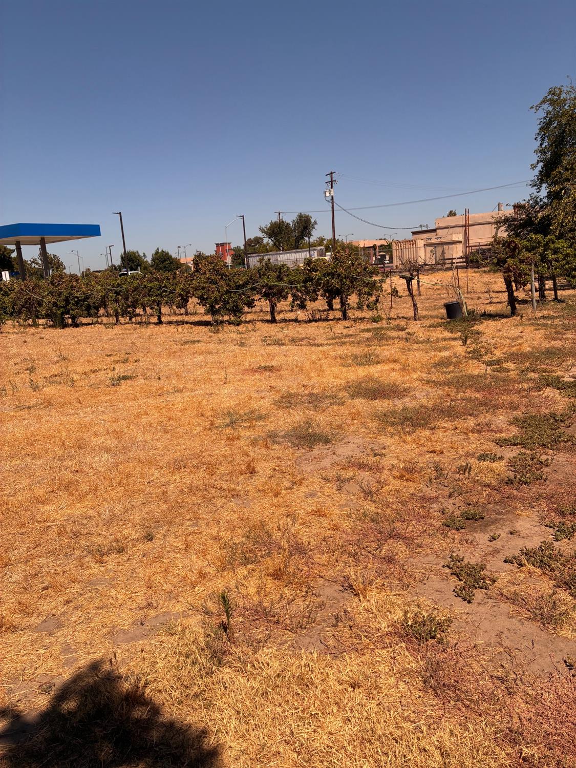 2100 W Main, Turlock, CA 95380