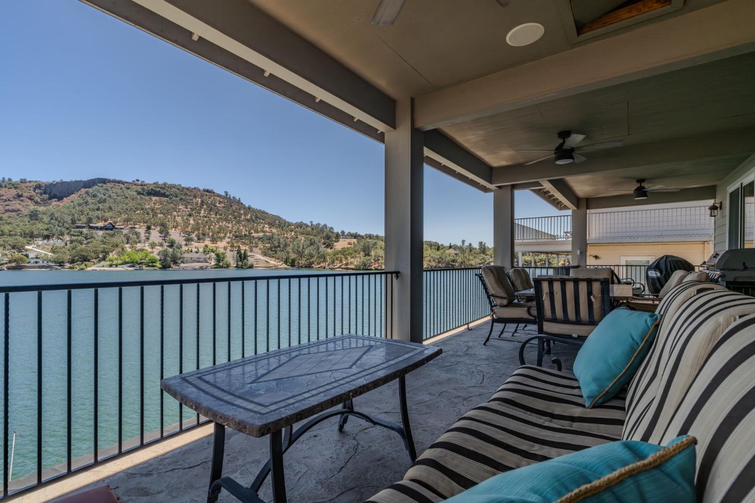 815 Sandy Bar Dr, Copperopolis, CA 95228