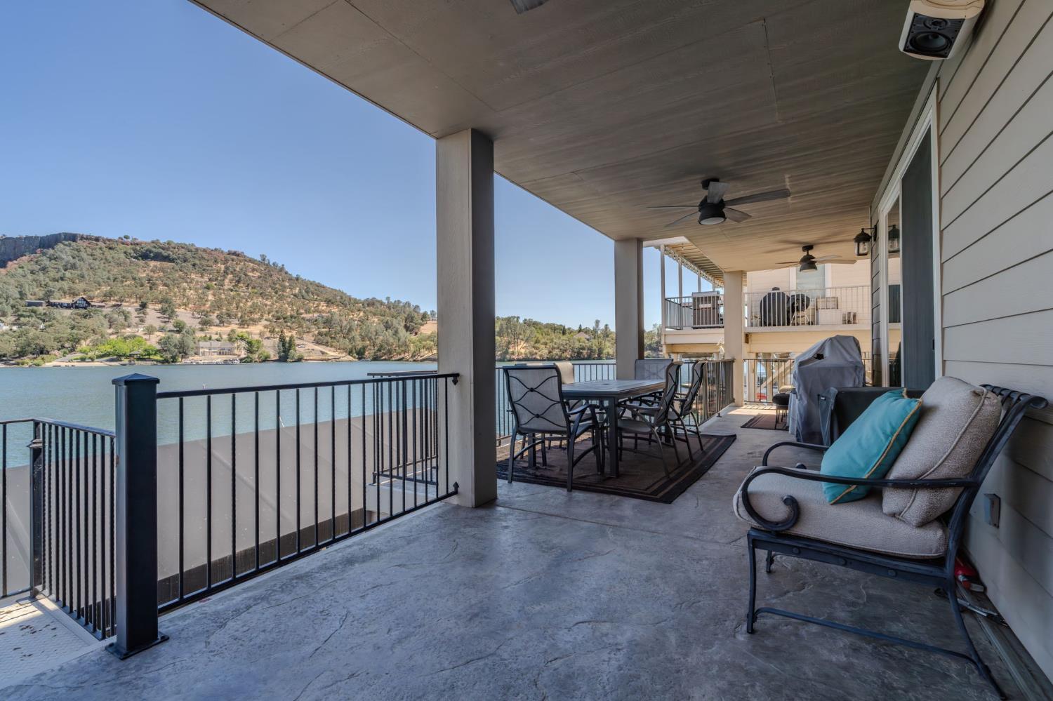 815 Sandy Bar Dr, Copperopolis, CA 95228