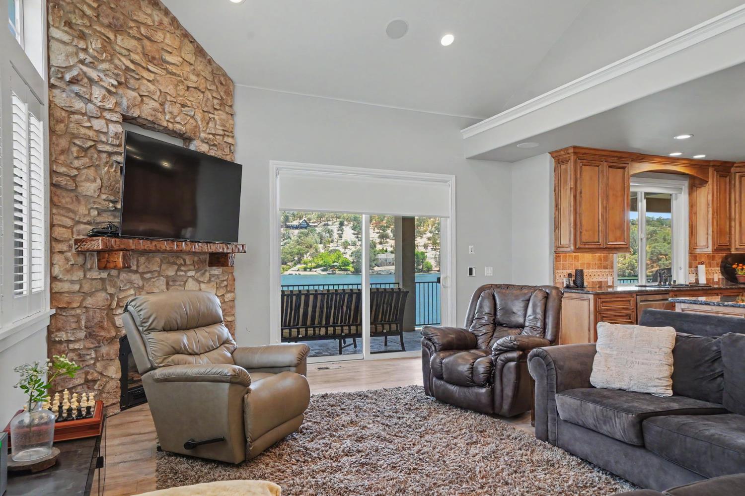 815 Sandy Bar Dr, Copperopolis, CA 95228