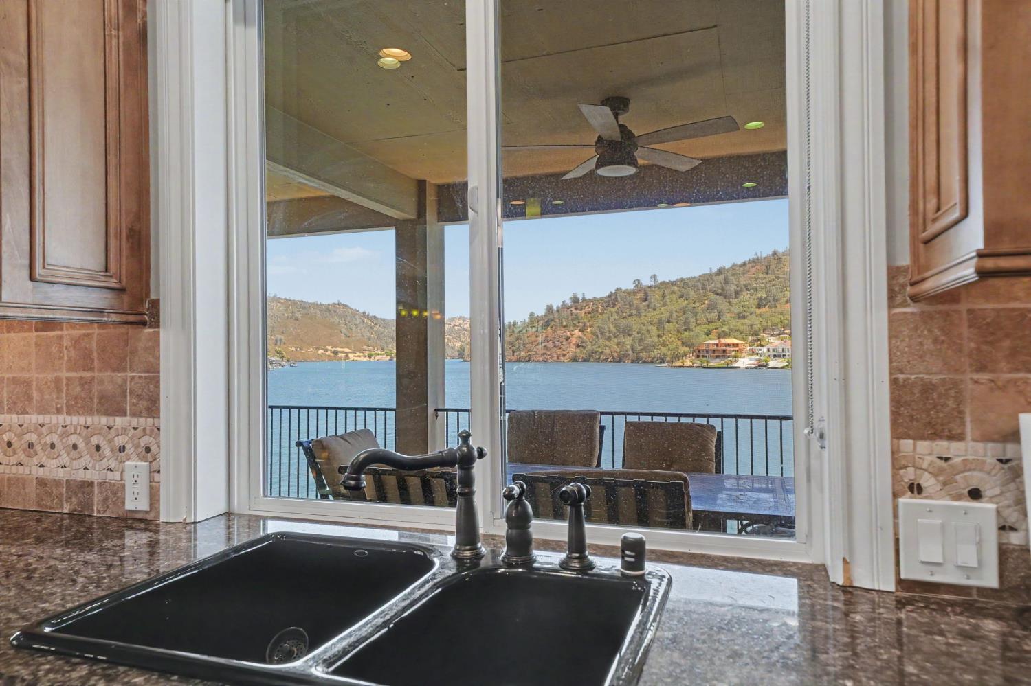 815 Sandy Bar Dr, Copperopolis, CA 95228