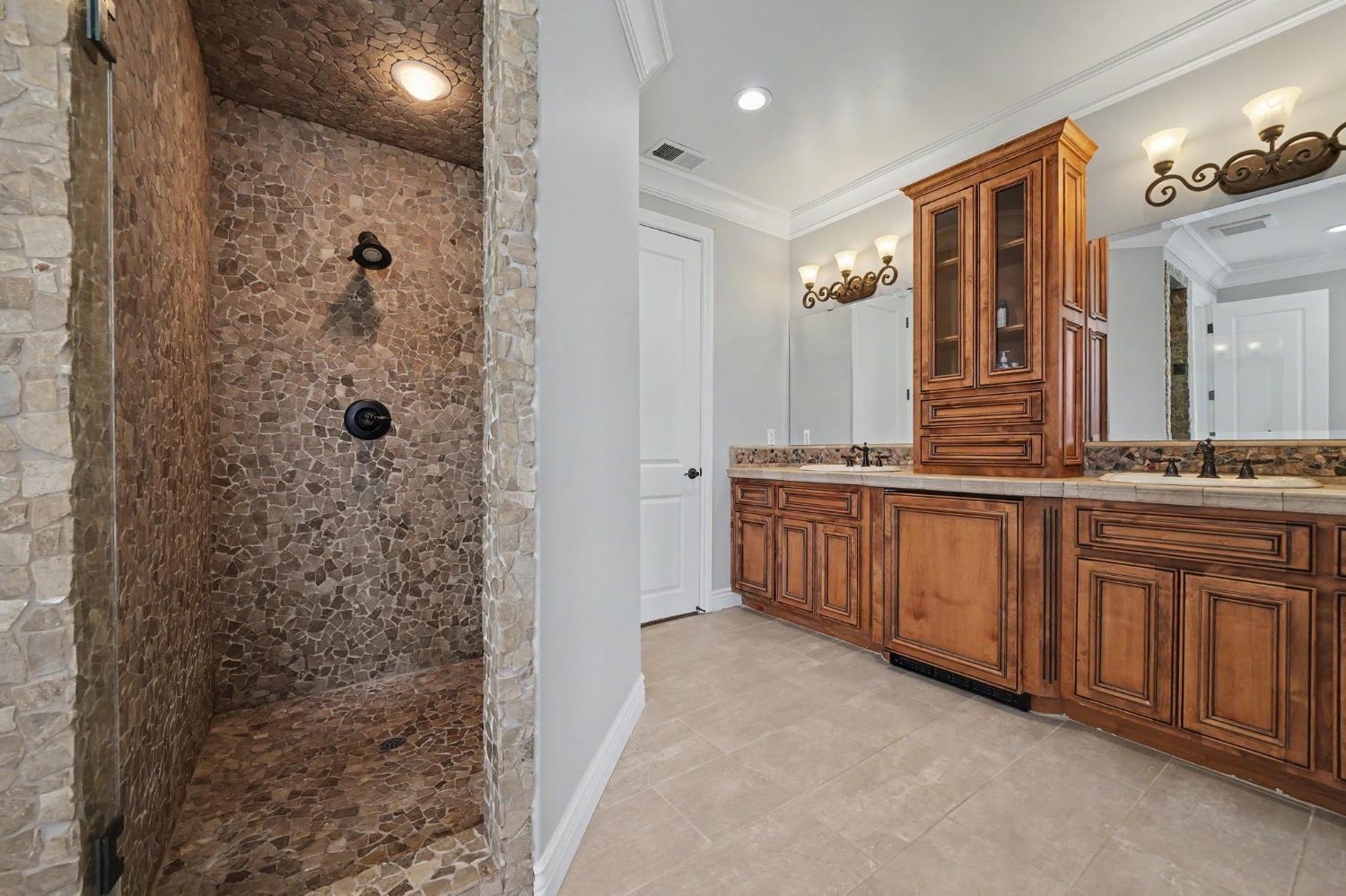815 Sandy Bar Dr, Copperopolis, CA 95228
