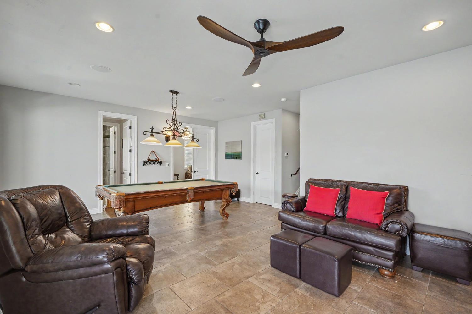 815 Sandy Bar Dr, Copperopolis, CA 95228