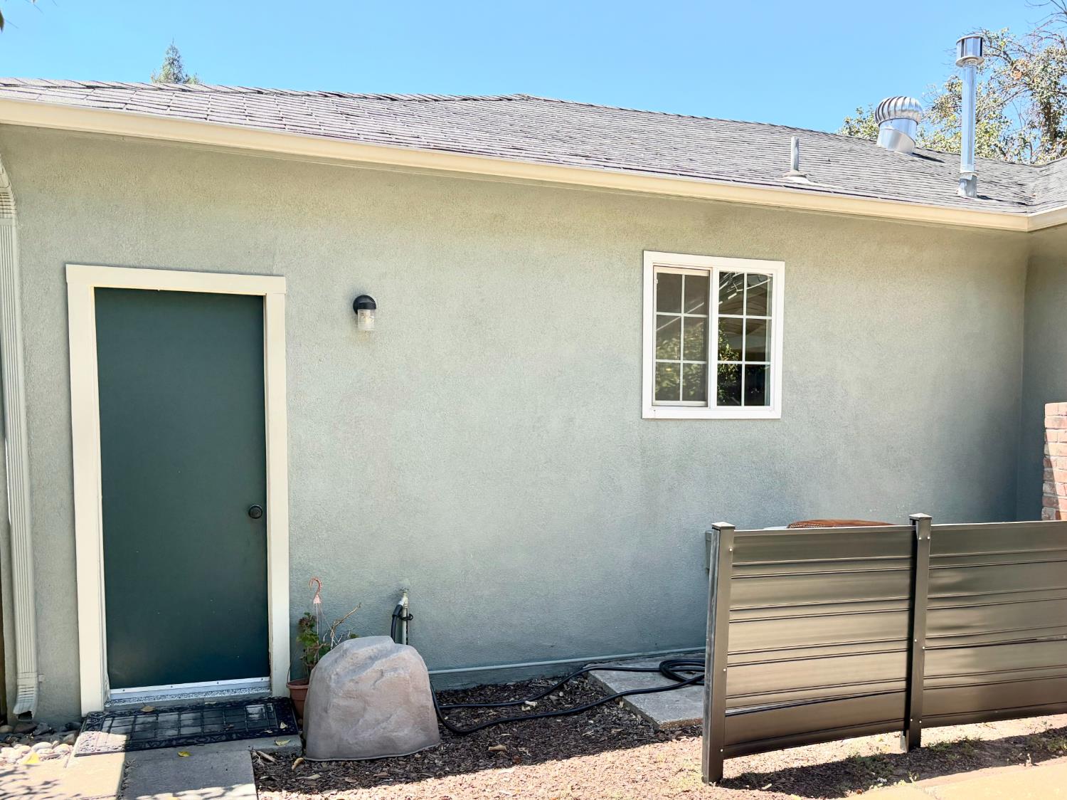 2306 Monte Carlo Ave, Modesto, CA 95350