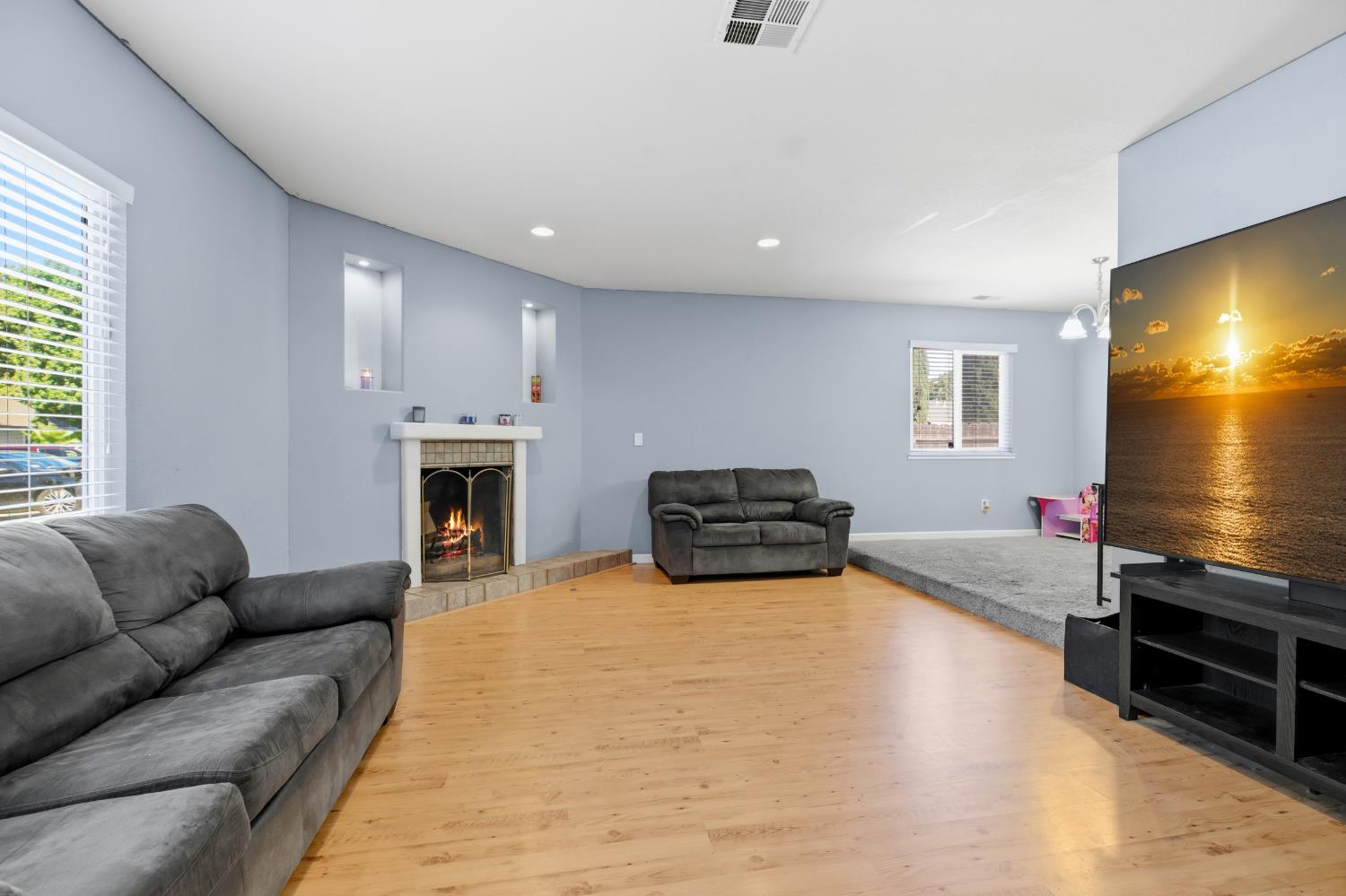 812 Sylvan Meadows Dr, Modesto, CA 95356