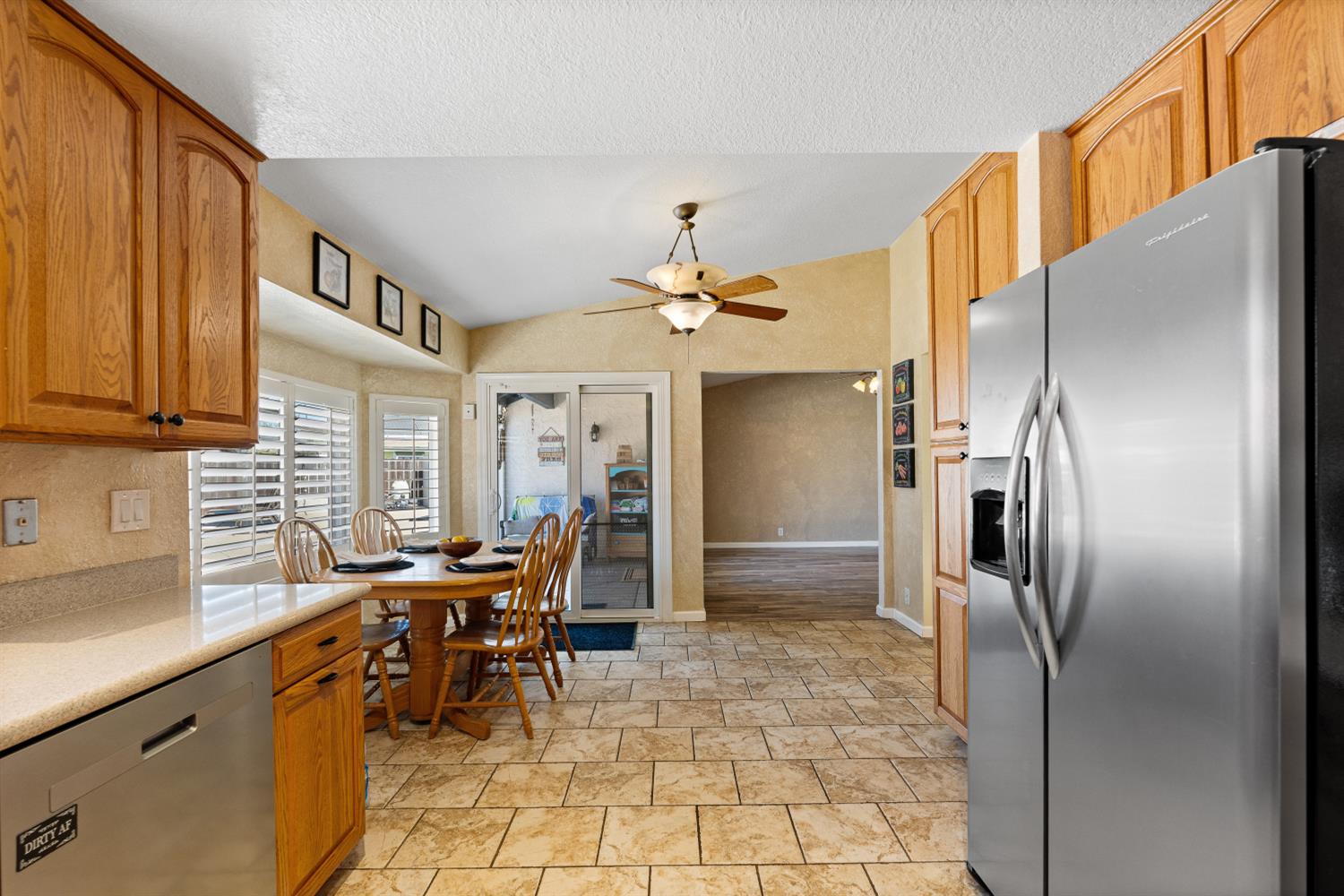 6163 Mohican Dr, Manteca, CA 95336