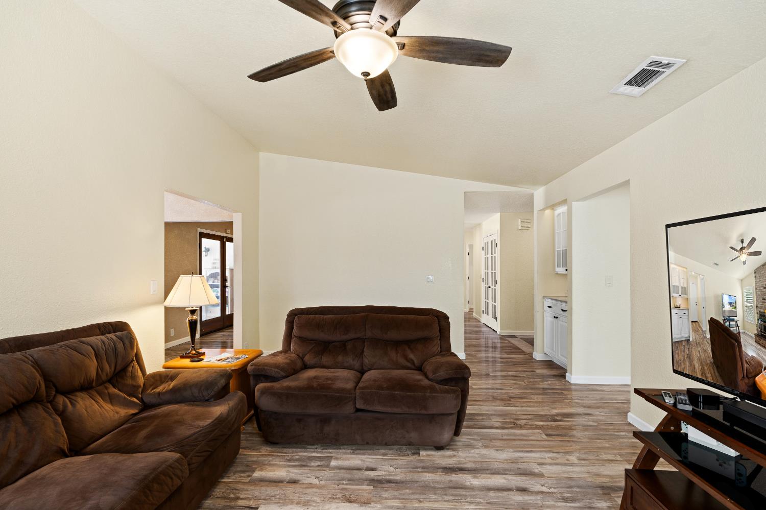 6163 Mohican Dr, Manteca, CA 95336