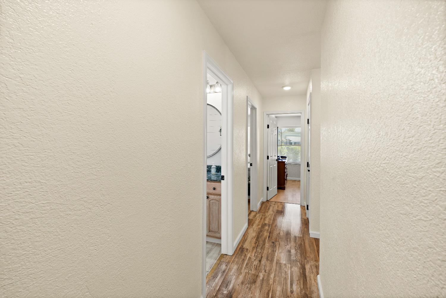 6163 Mohican Dr, Manteca, CA 95336