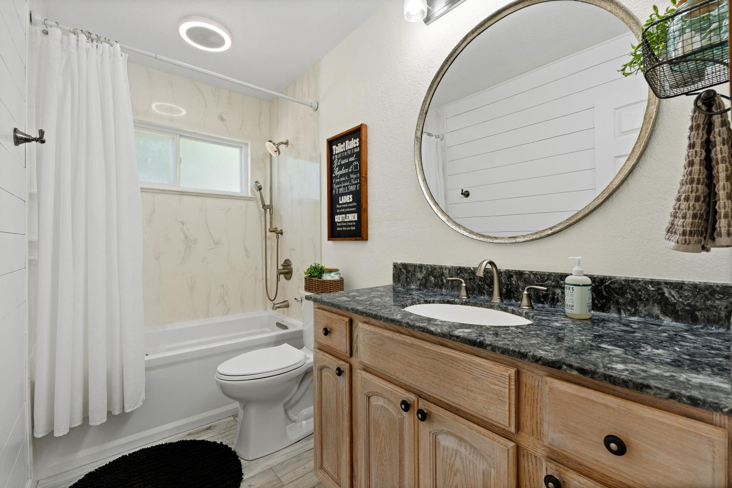 6163 Mohican Dr, Manteca, CA 95336