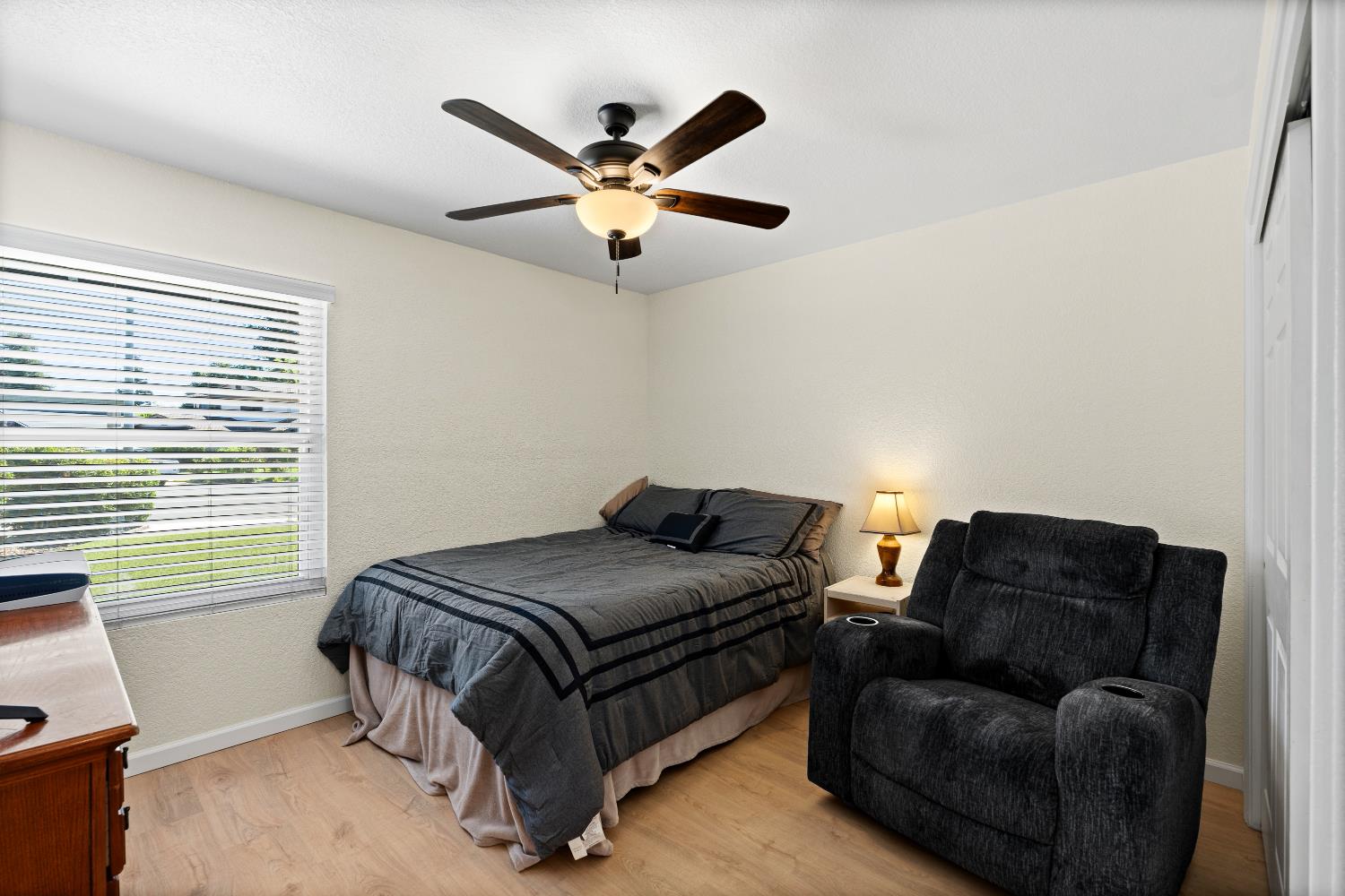 6163 Mohican Dr, Manteca, CA 95336