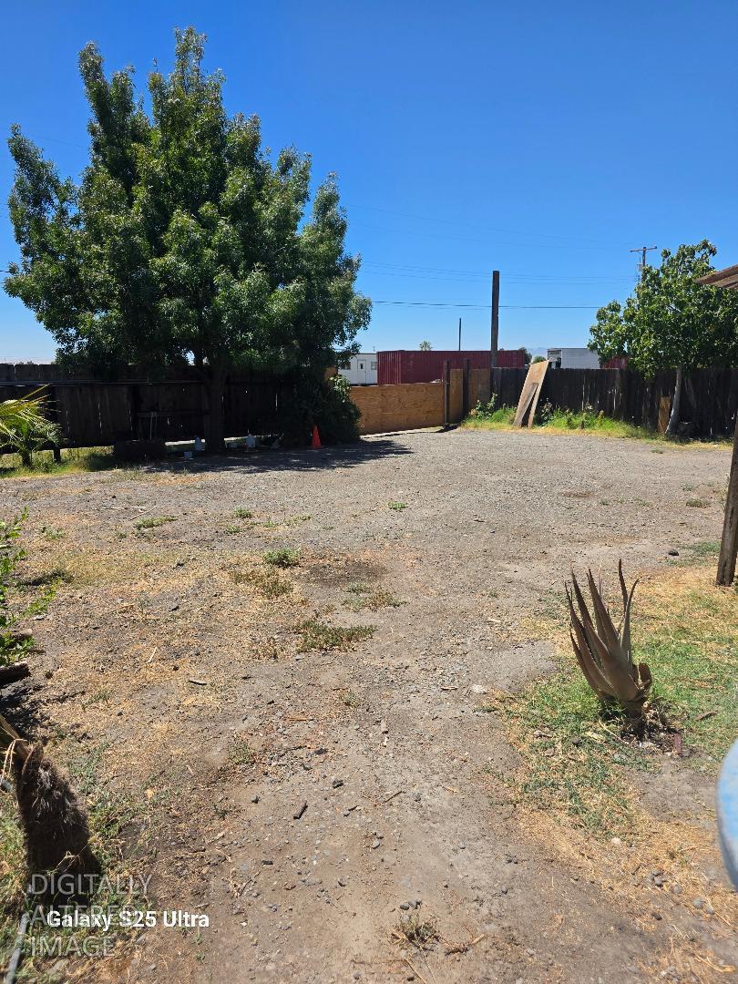 8794 BLOSSOM Ave, Dos Palos, CA 93620