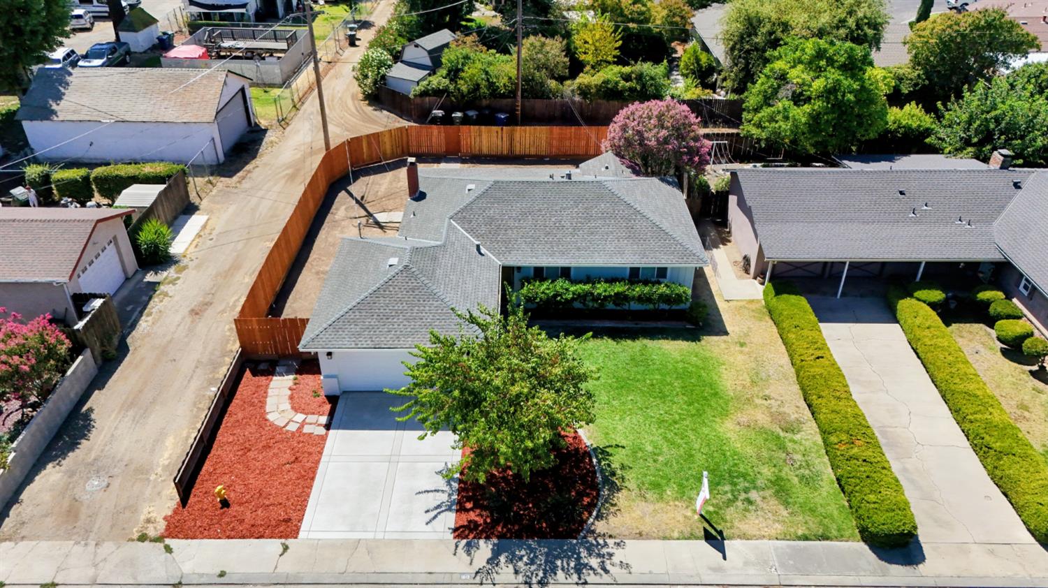 1813 Enslen Ave, Modesto, CA 95350