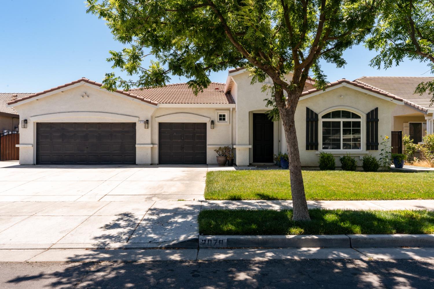 2078 Venezia St, Los Banos, CA 93635