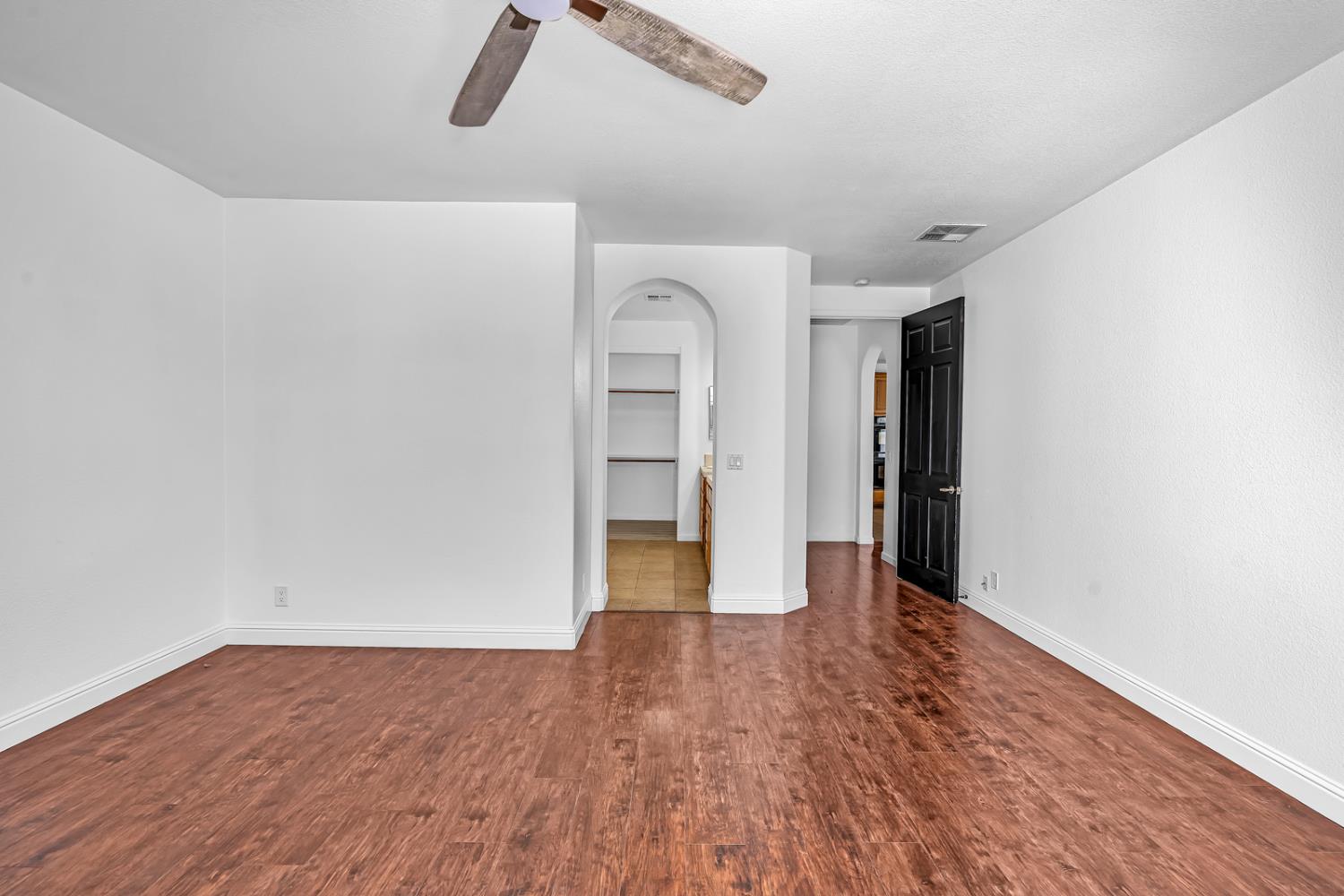2078 Venezia St, Los Banos, CA 93635