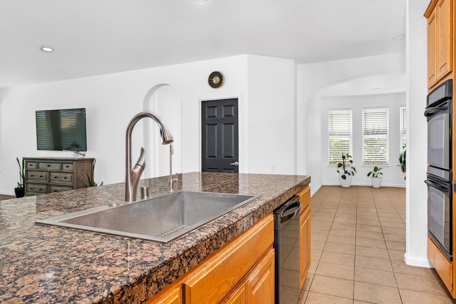 2078 Venezia St, Los Banos, CA 93635