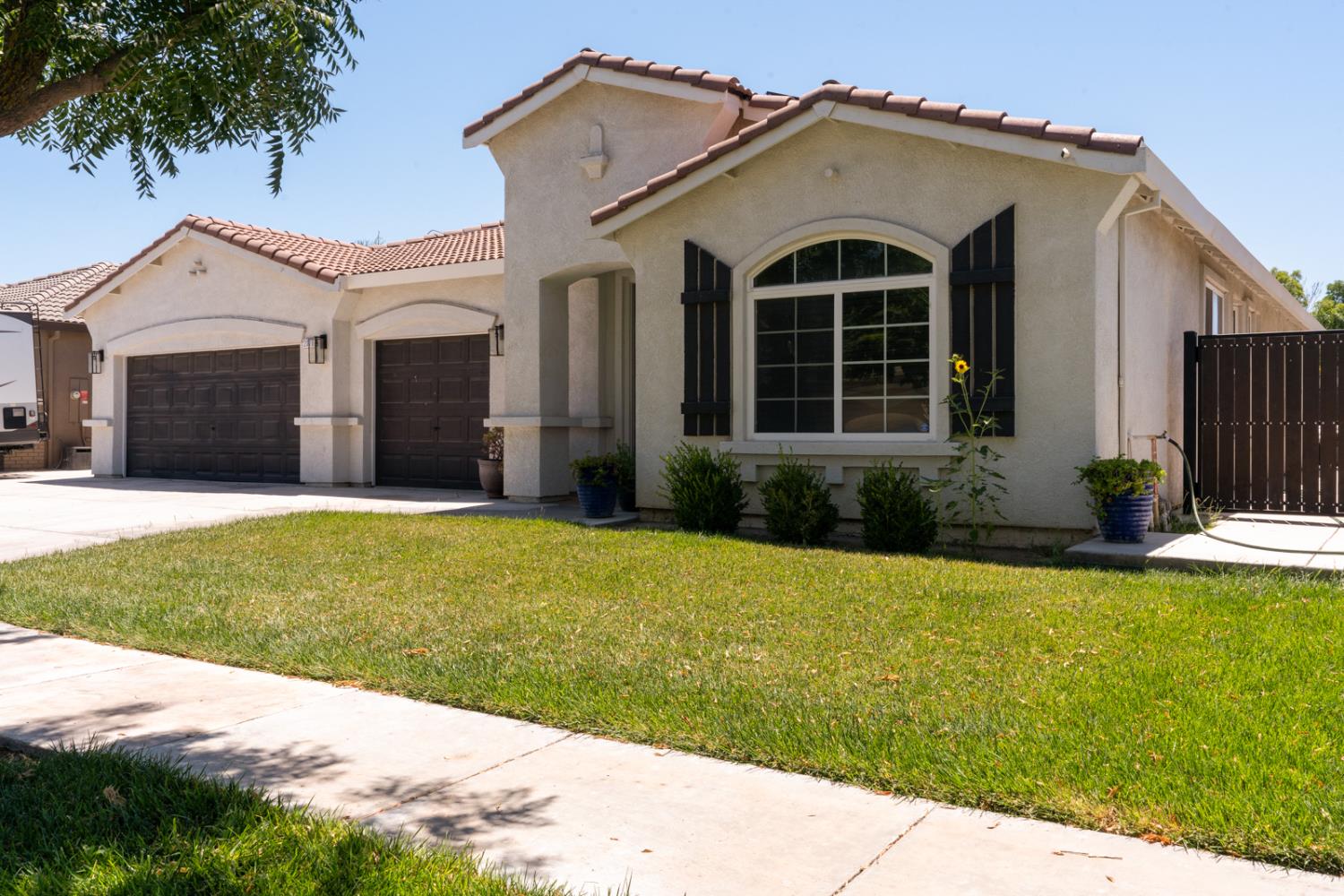2078 Venezia St, Los Banos, CA 93635