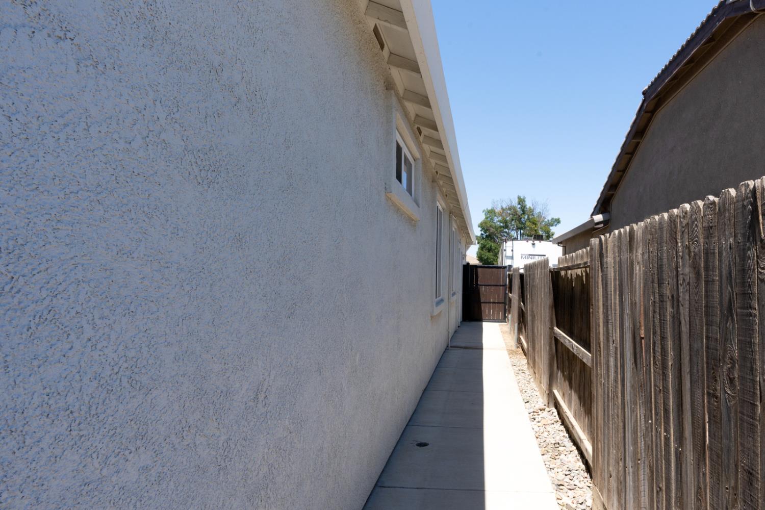 2078 Venezia St, Los Banos, CA 93635