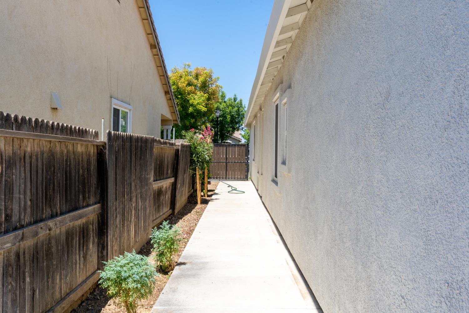 2078 Venezia St, Los Banos, CA 93635