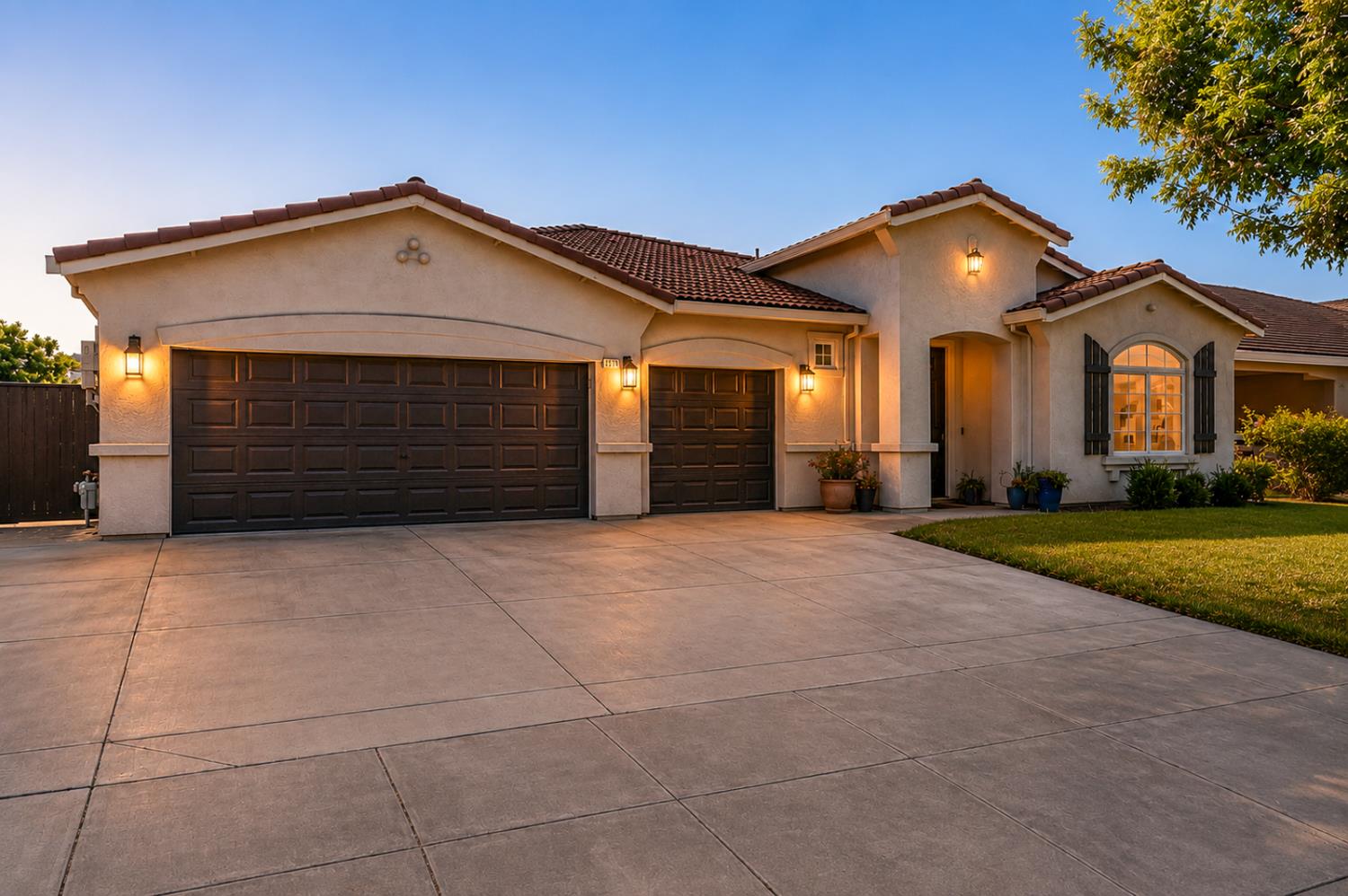 2078 Venezia St, Los Banos, CA 93635