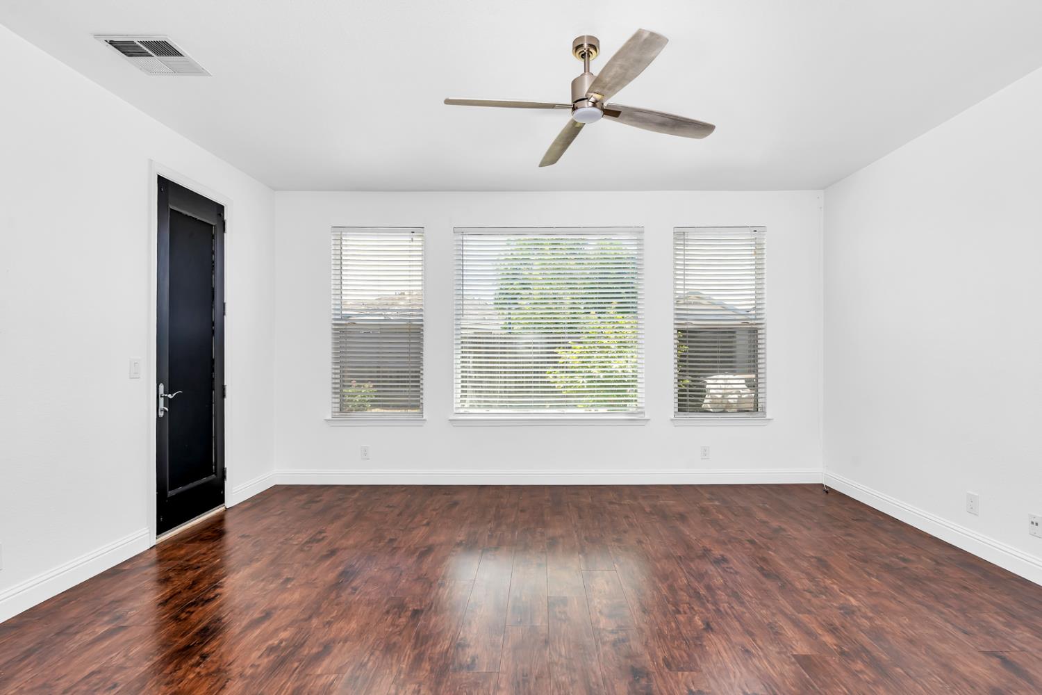 2078 Venezia St, Los Banos, CA 93635