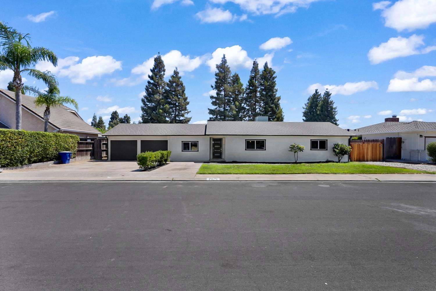 1424 La Salle Dr, Turlock, CA 95382