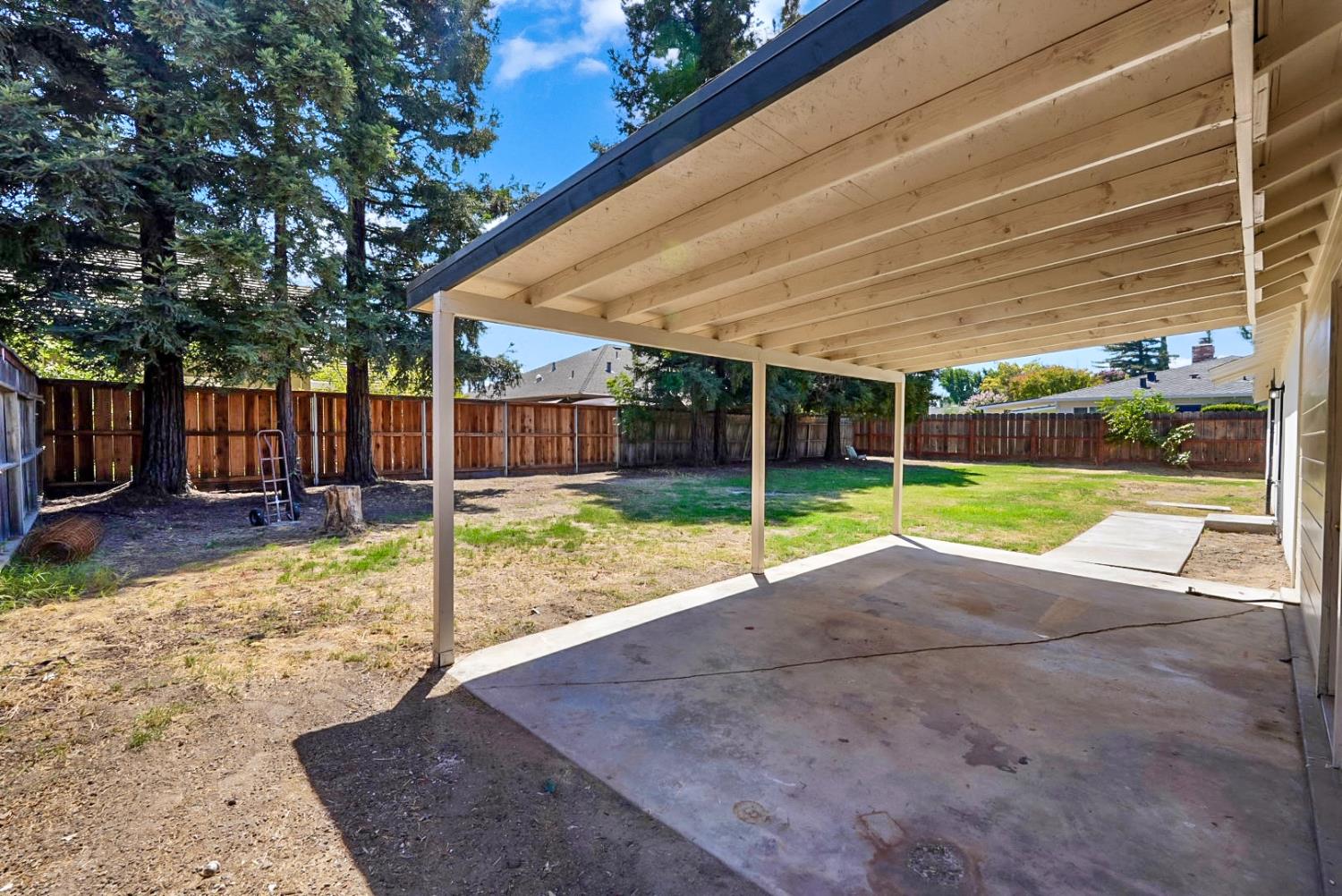 1424 La Salle Dr, Turlock, CA 95382