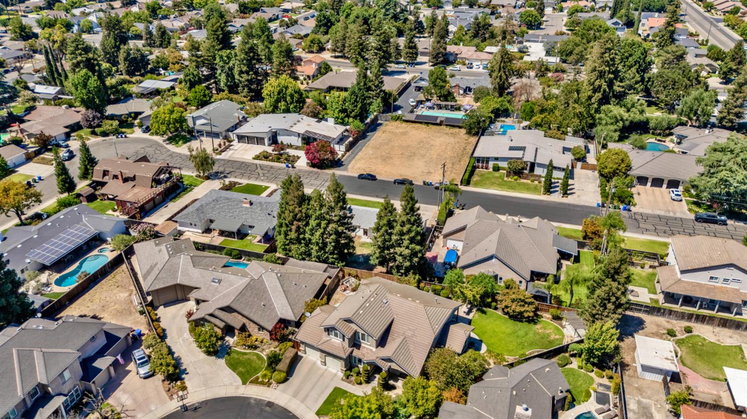 1424 La Salle Dr, Turlock, CA 95382