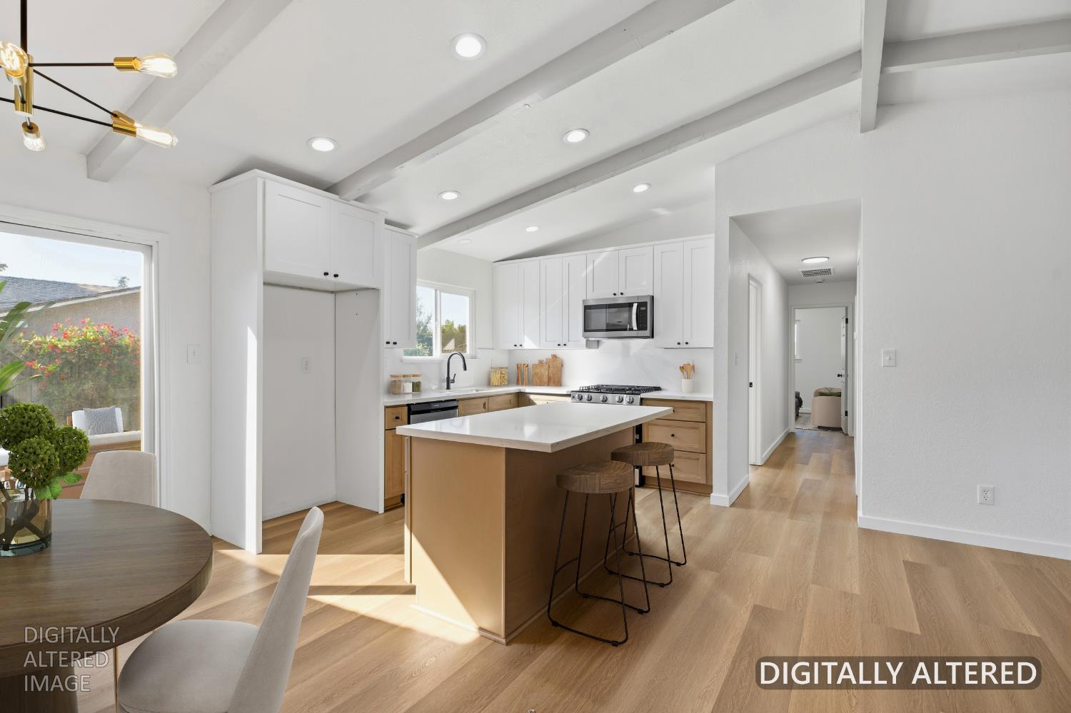 13510 Bentley St, Waterford, CA 95386