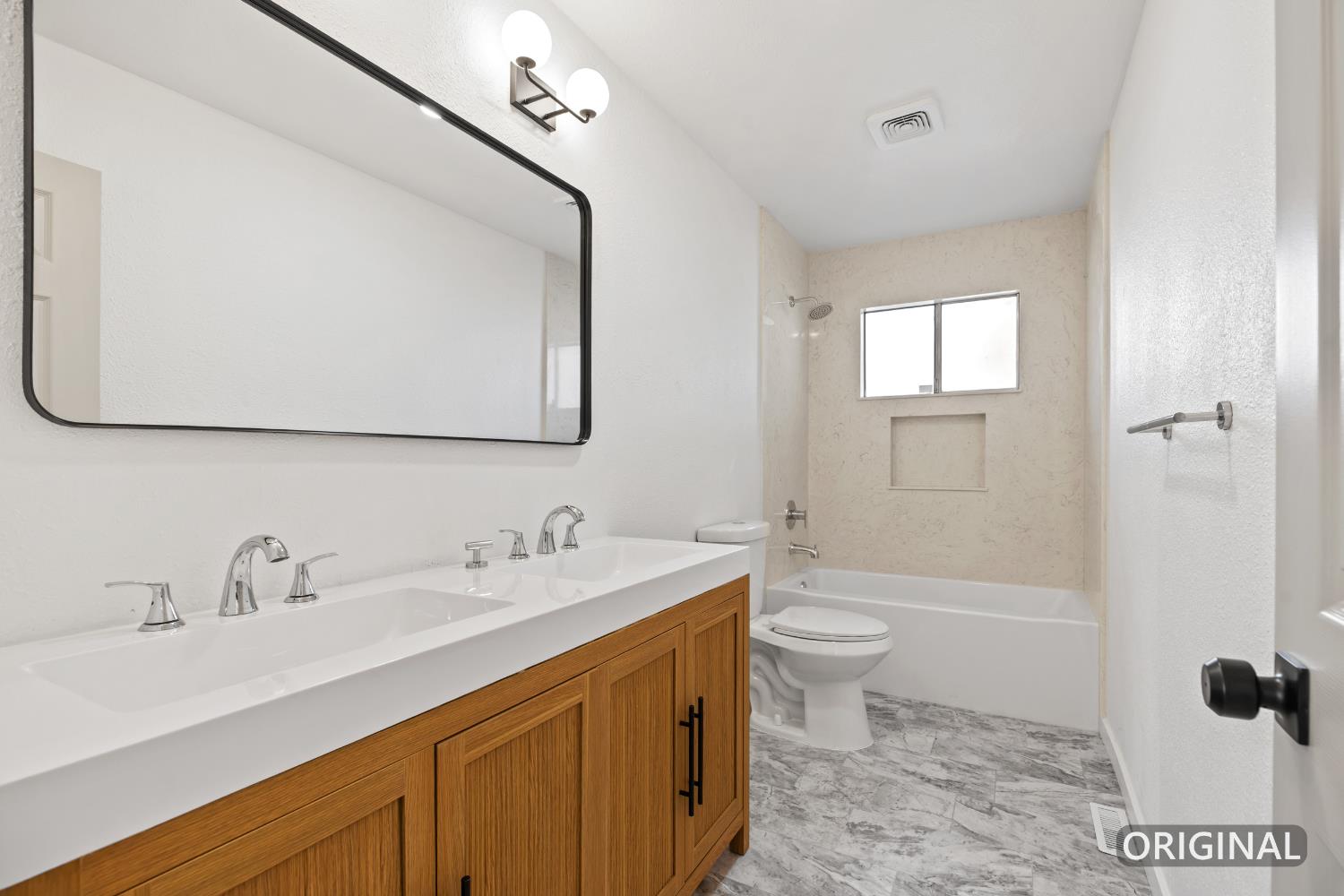 13510 Bentley St, Waterford, CA 95386
