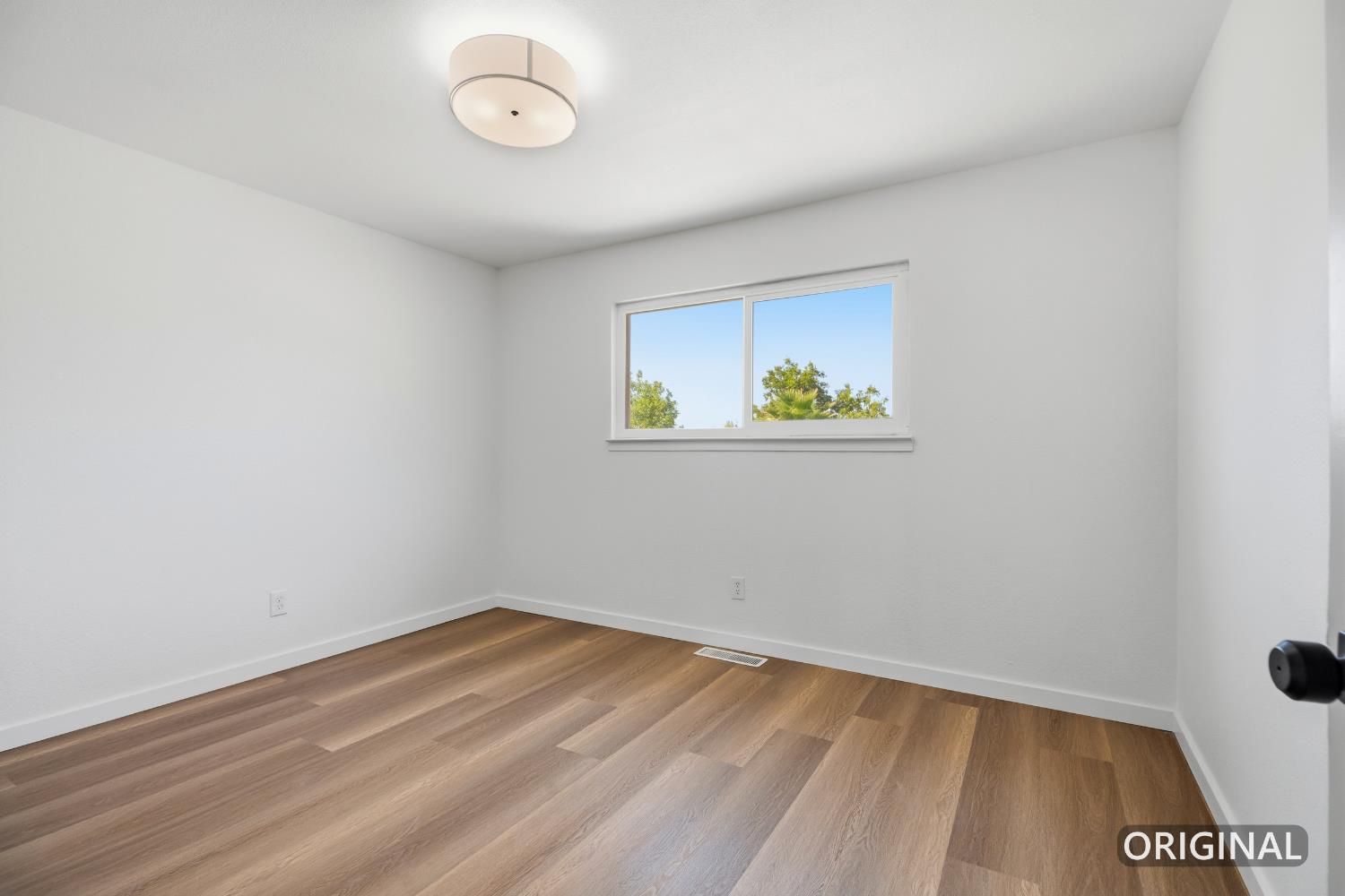 13510 Bentley St, Waterford, CA 95386