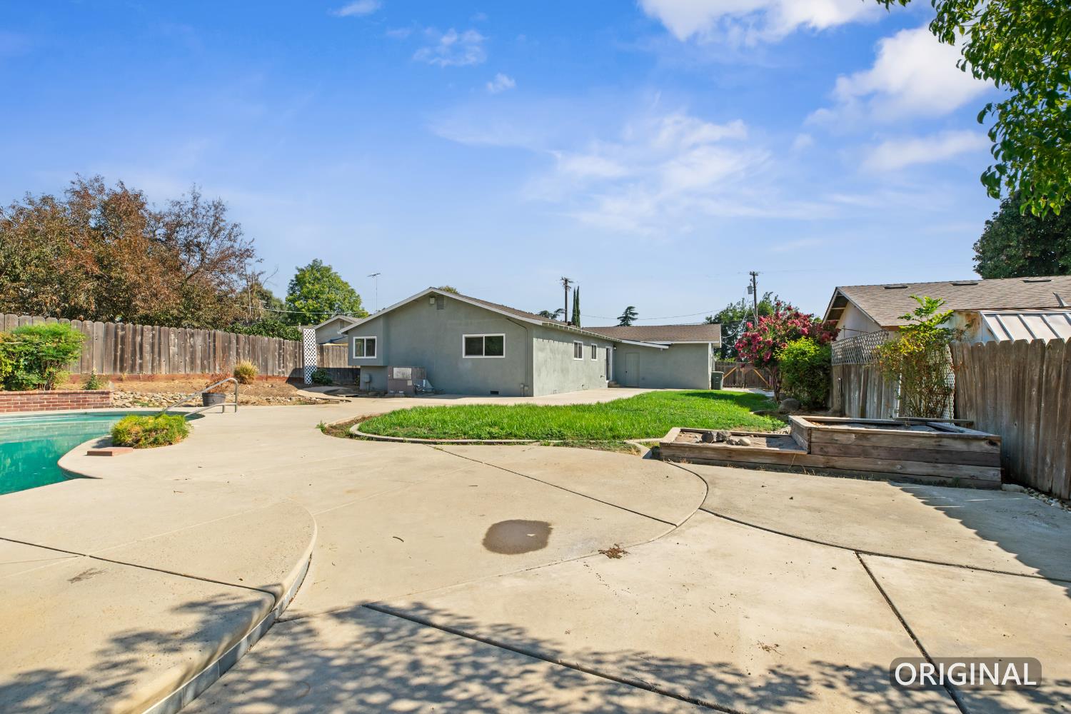 13510 Bentley St, Waterford, CA 95386