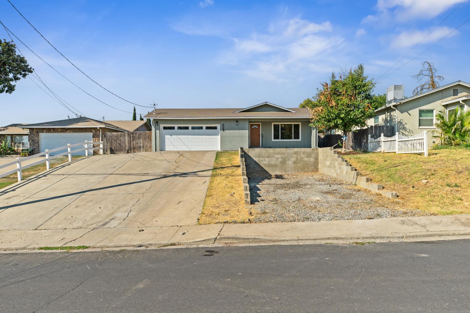 13510 Bentley St, Waterford, CA 95386