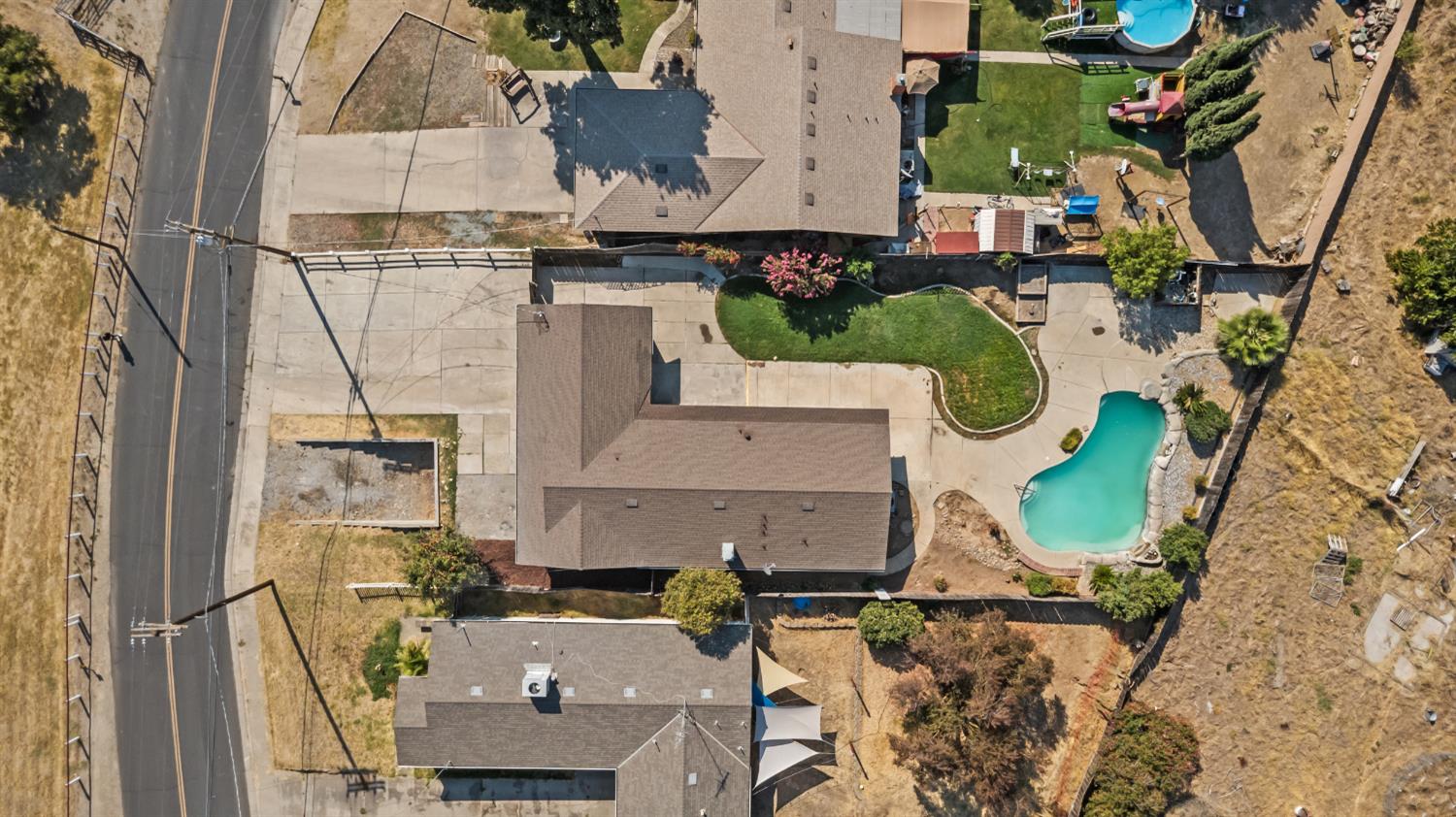 13510 Bentley St, Waterford, CA 95386