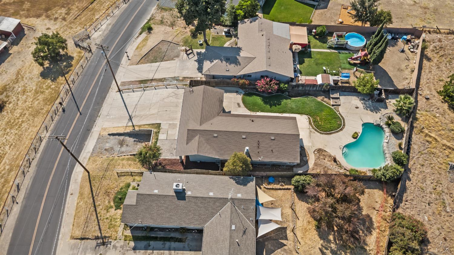 13510 Bentley St, Waterford, CA 95386