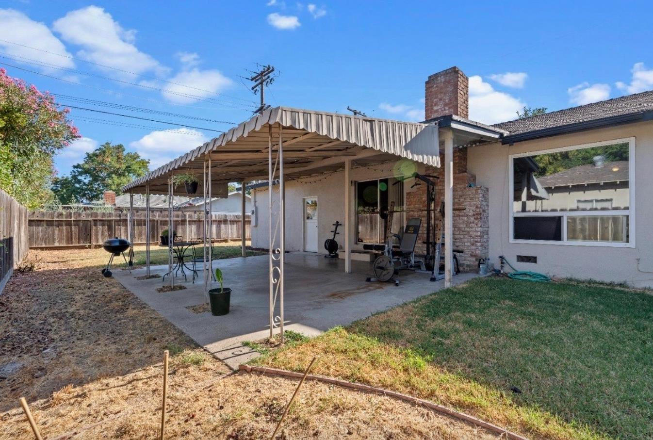2409 Dana Lane, Modesto, CA 95350