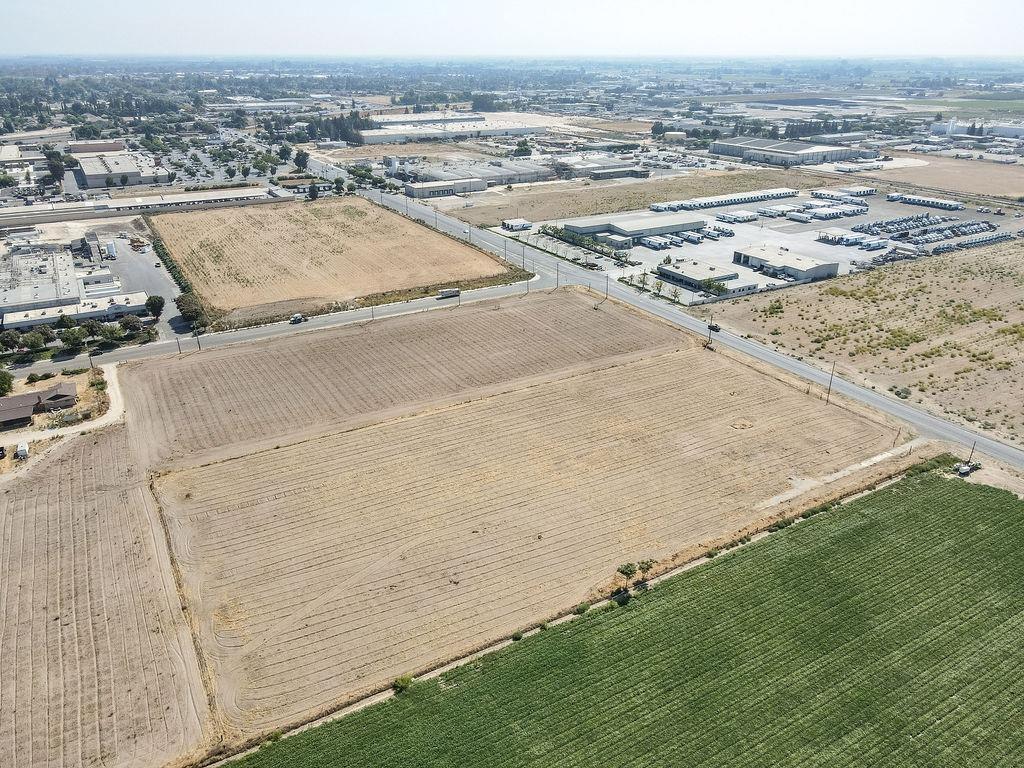 2925 W Main St, Turlock, CA 95380