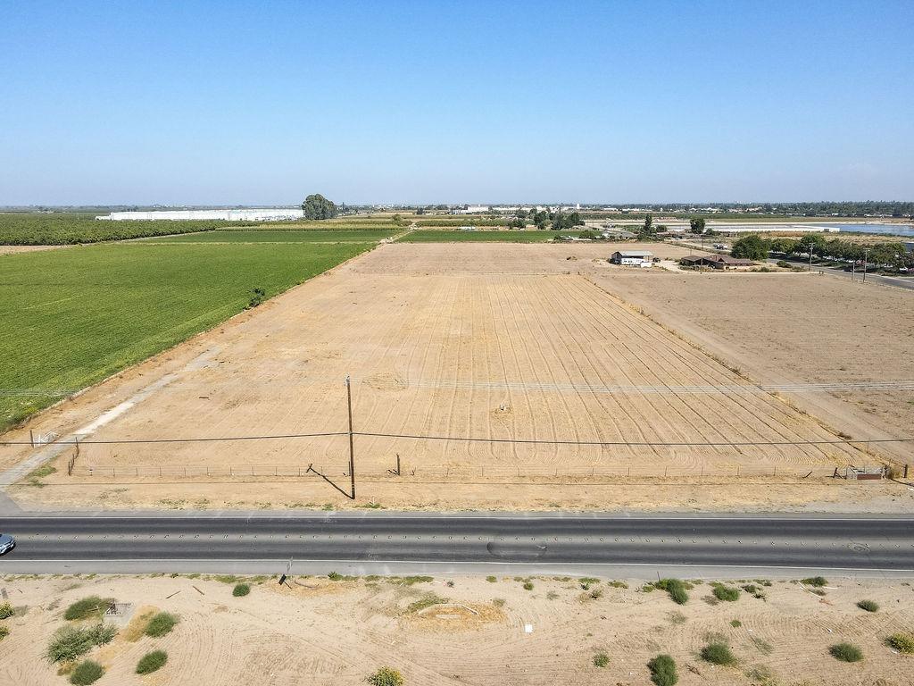 2925 W Main St, Turlock, CA 95380