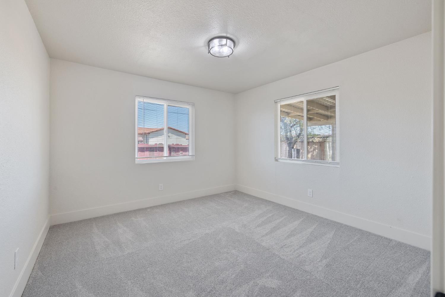 19415 Empire St, Stratford, CA 93263