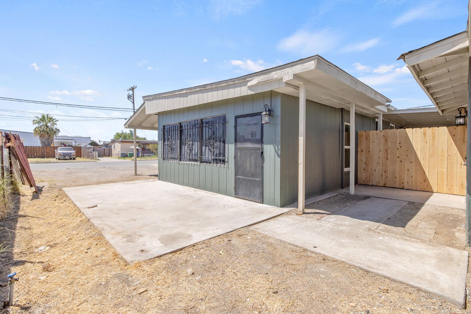 19415 Empire St, Stratford, CA 93263