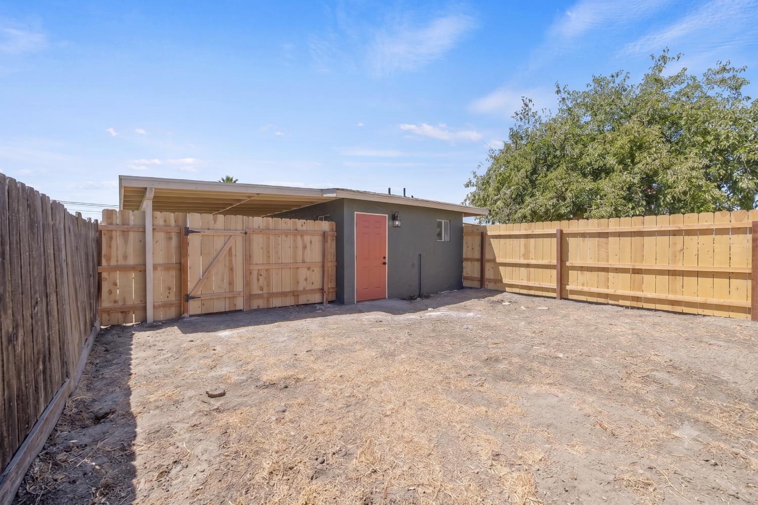 19415 Empire St, Stratford, CA 93263