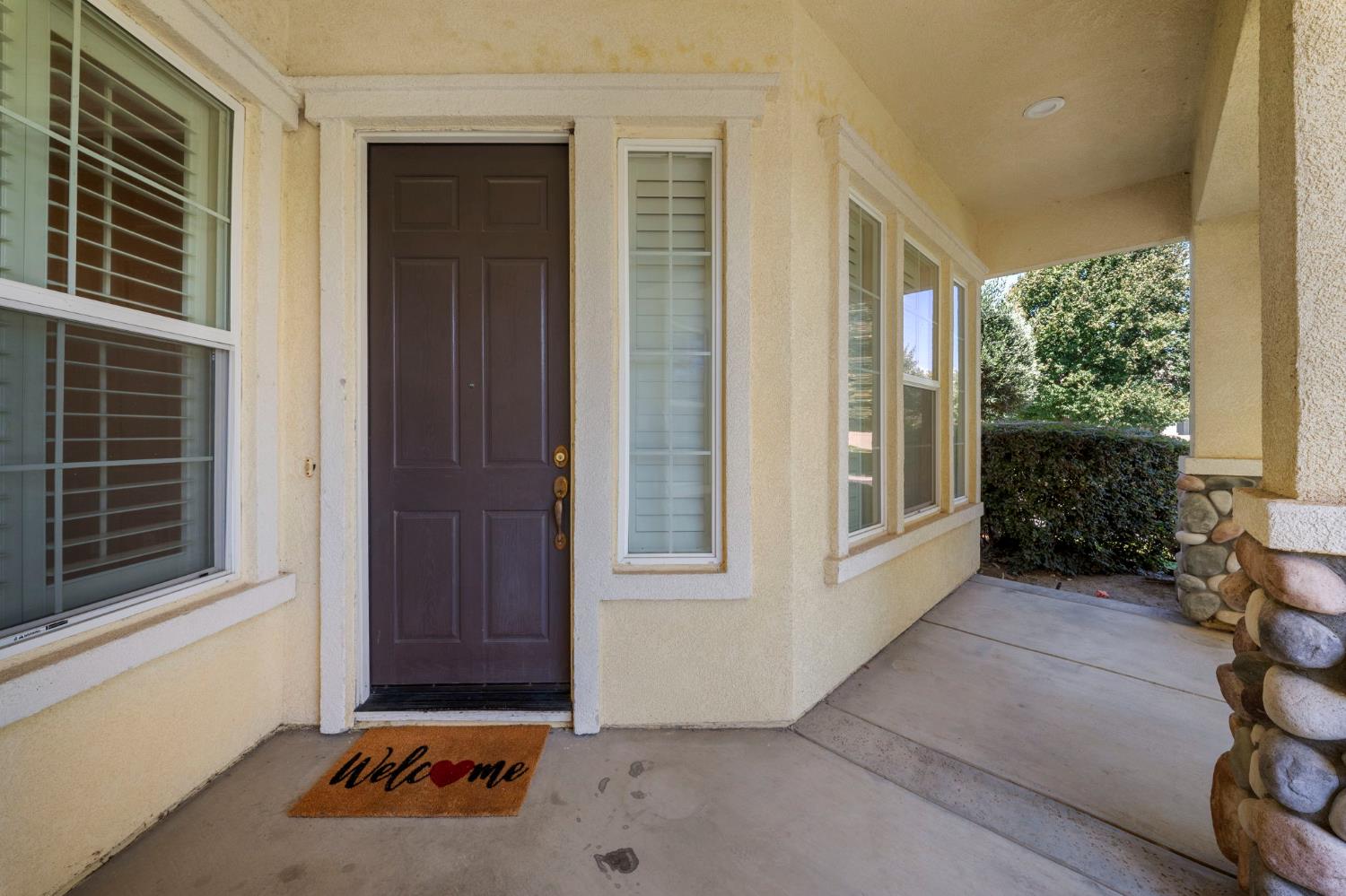 3917 Lakeside Dr, Modesto, CA 95355