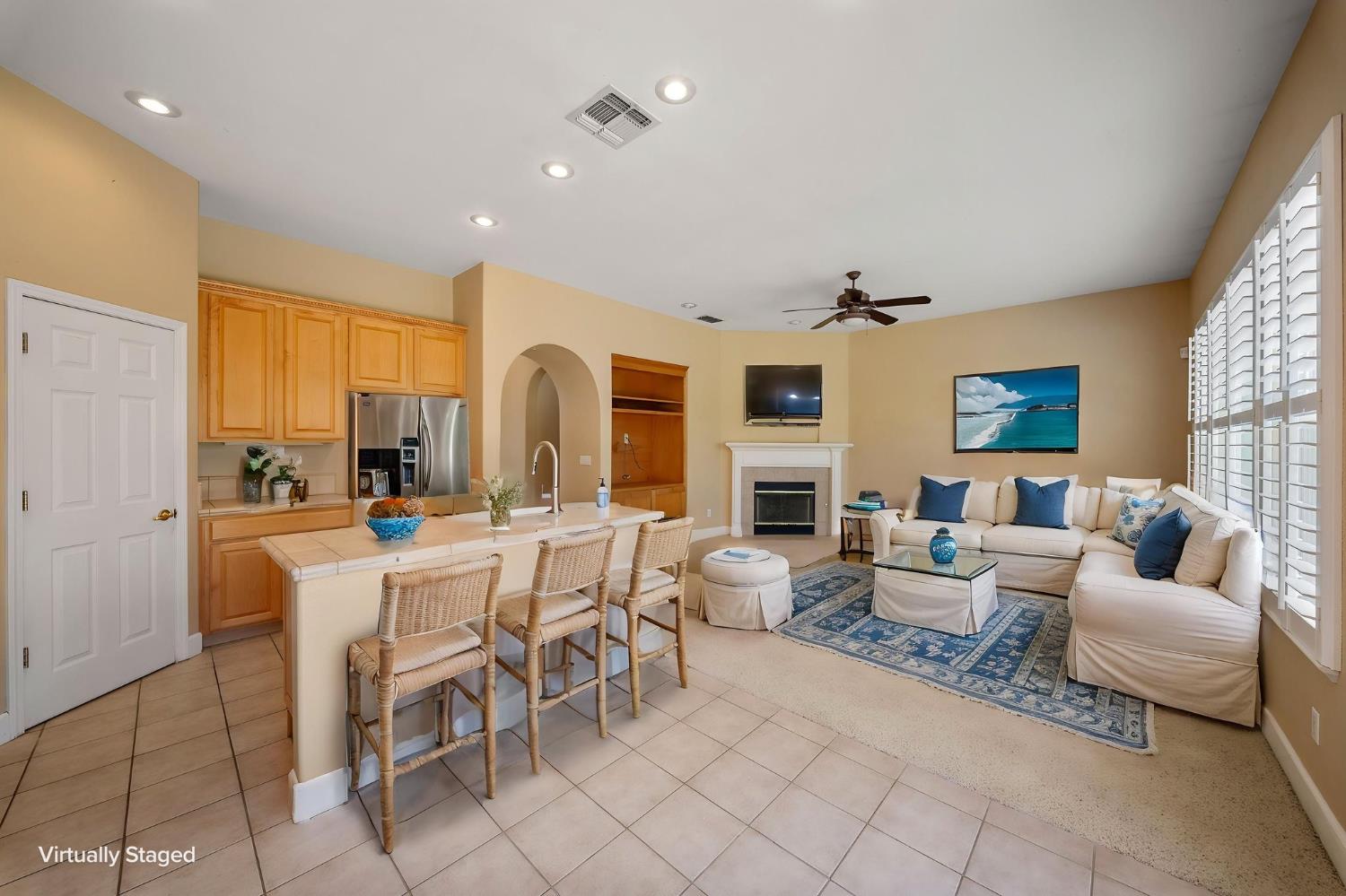3917 Lakeside Dr, Modesto, CA 95355