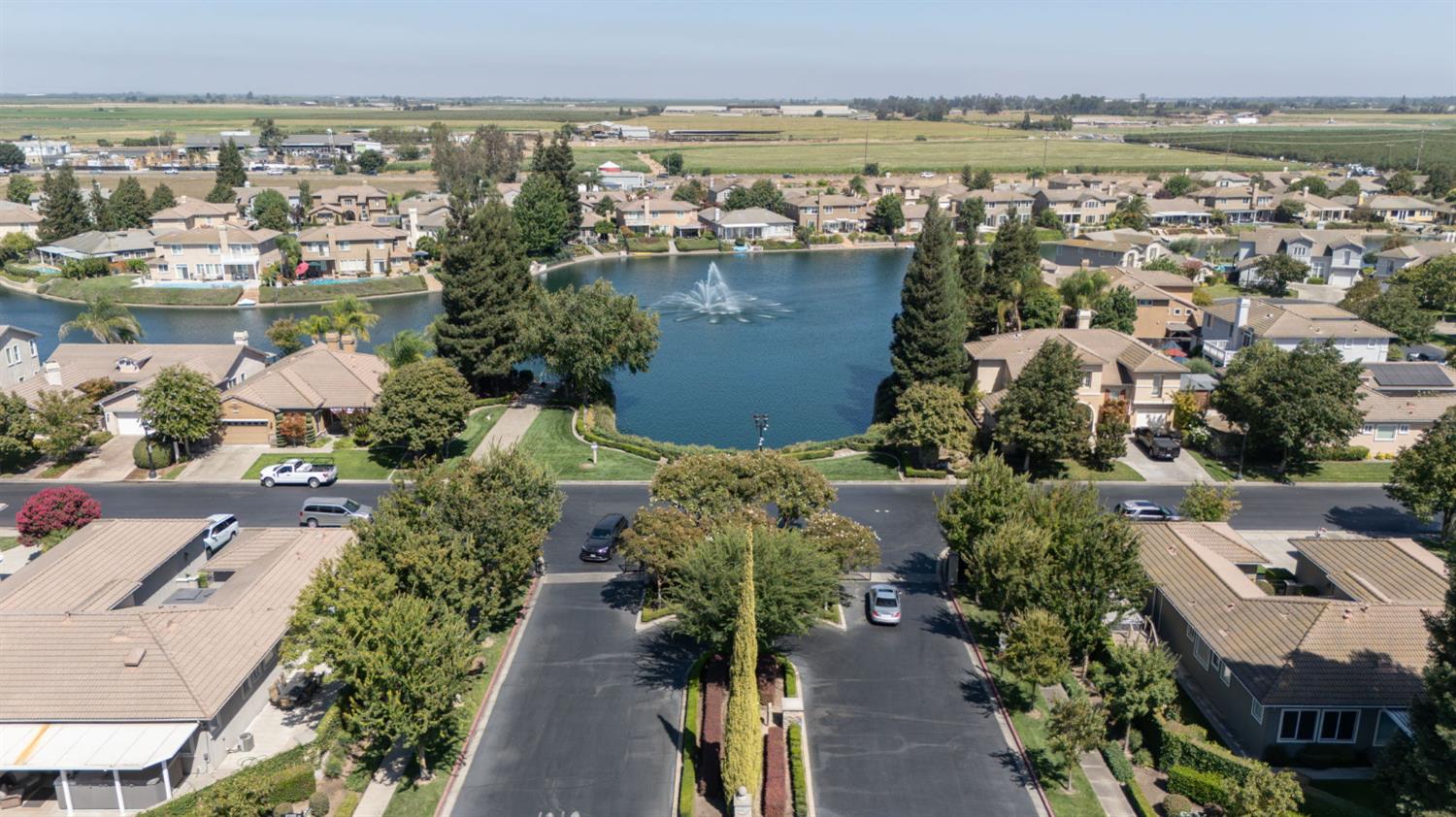 3917 Lakeside Dr, Modesto, CA 95355