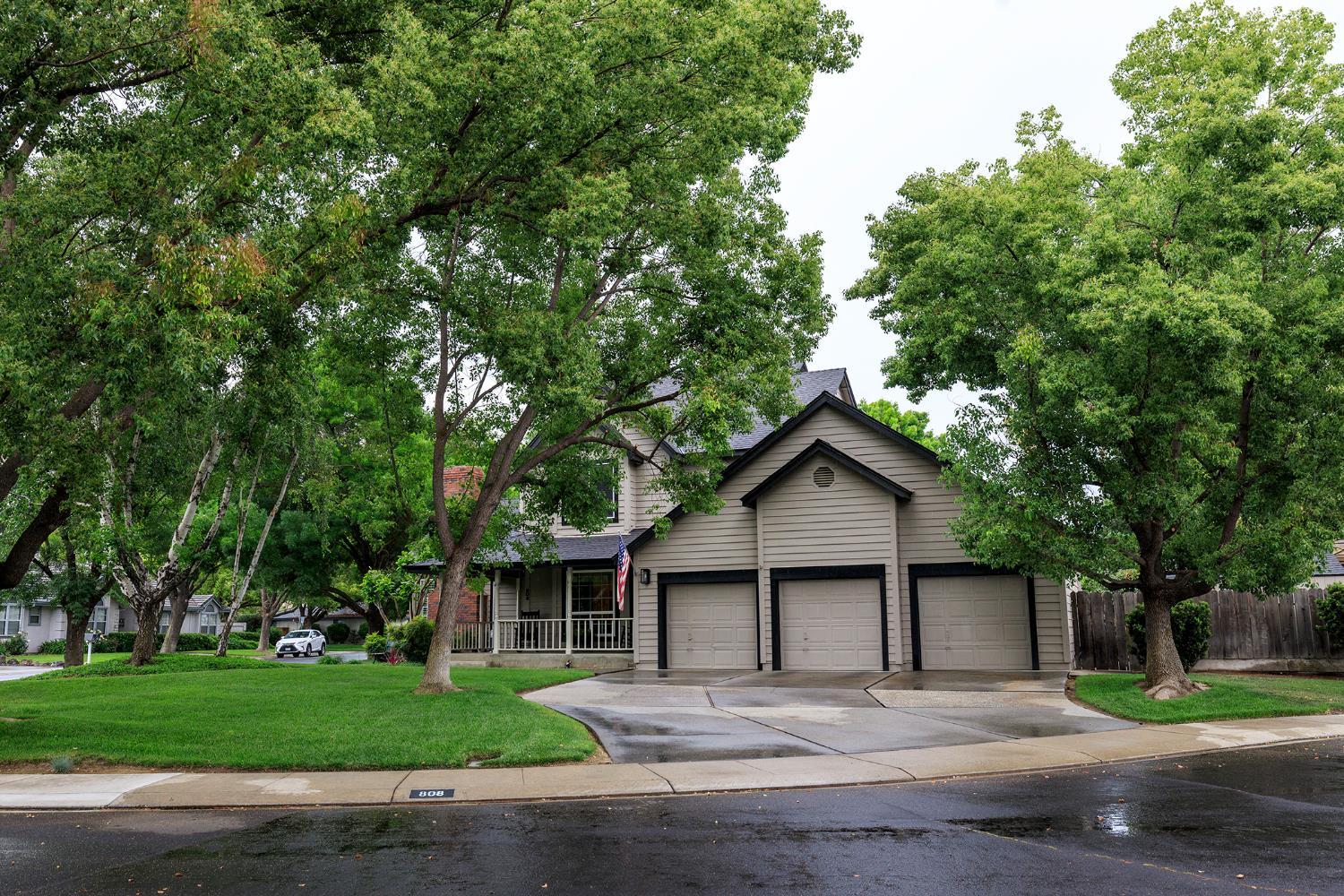 808 Stonecreek Cir, Modesto, CA 95355