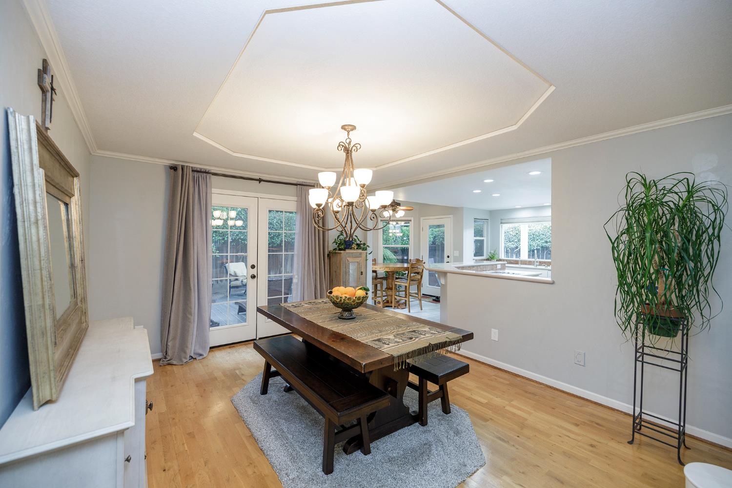 808 Stonecreek Cir, Modesto, CA 95355