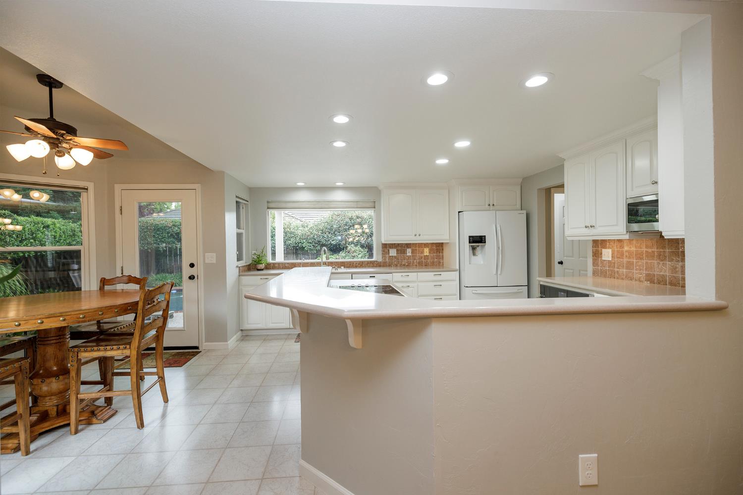 808 Stonecreek Cir, Modesto, CA 95355