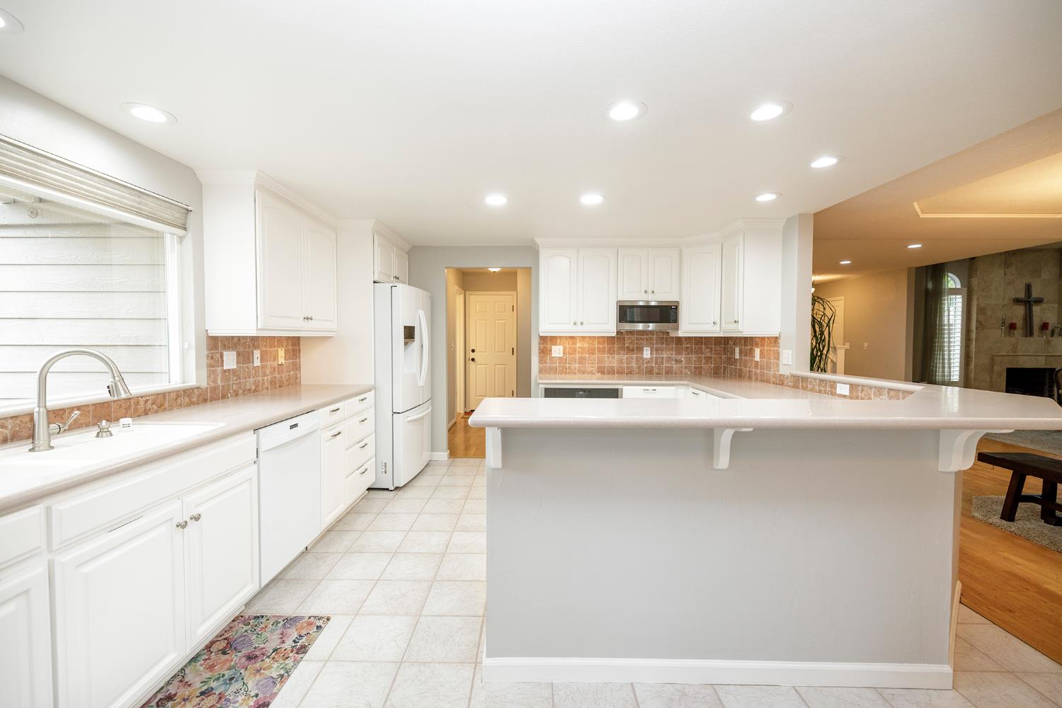 808 Stonecreek Cir, Modesto, CA 95355